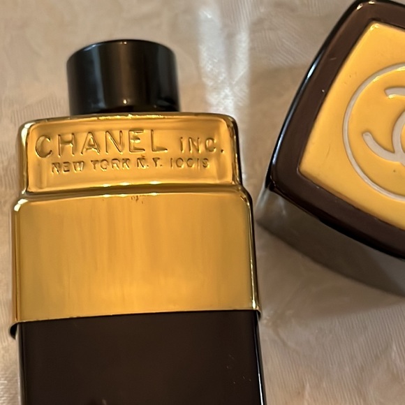 CHANEL No 5" Eau de Cologne Spray by Chanel, 1-1/2  oz - Picture 5 of 8